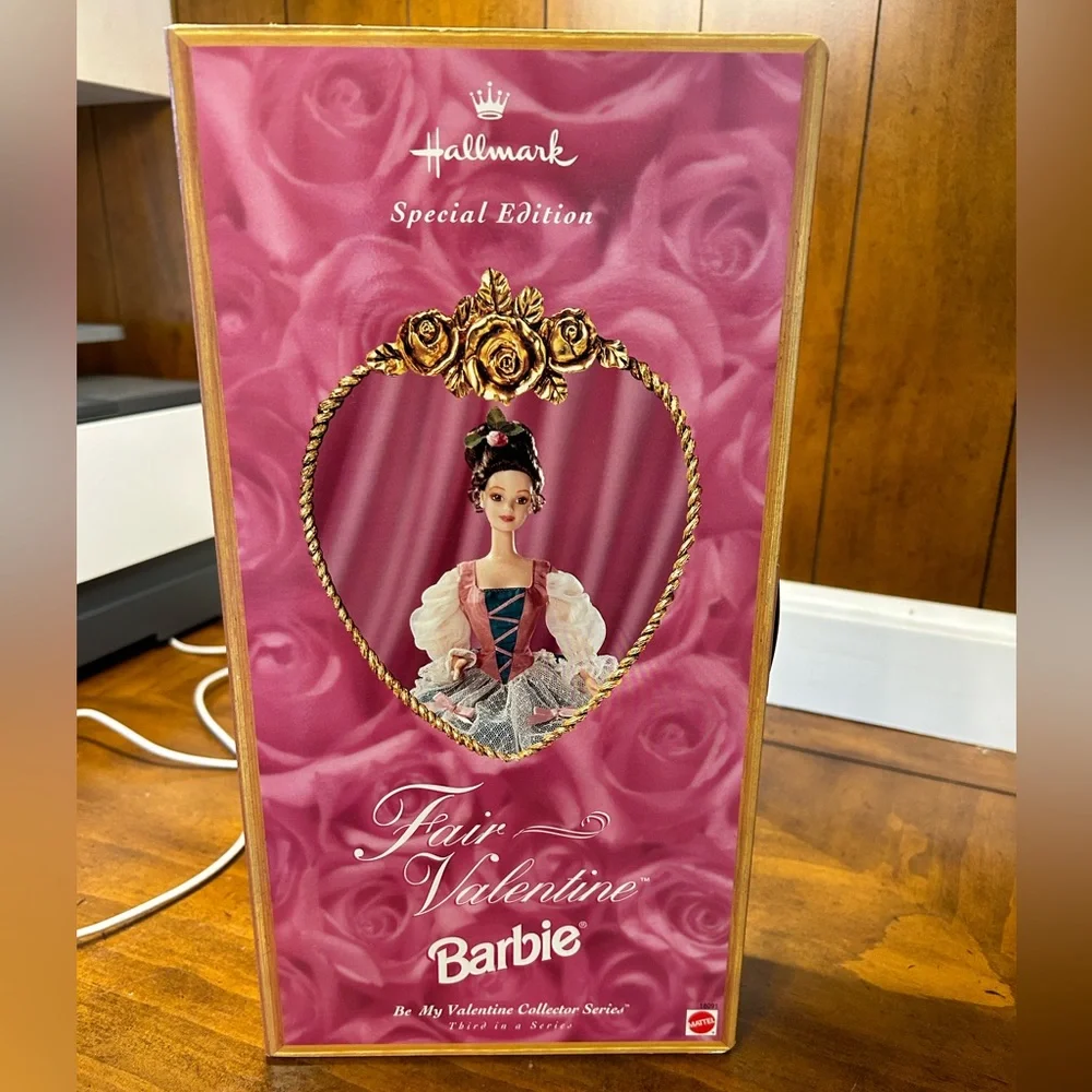 BarbieHallmark fair Valentine Barbie - Picture 1 of 2